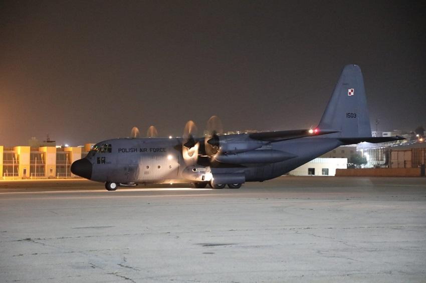 وصول طائرة مساعدات بولندية إلى مطار ماركا العسكري